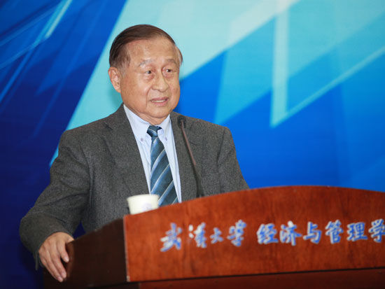 中国经济体制求正规英国365网址_be365经常登不上_beat365亚洲版登录基金会高尚全:宪政不存在“姓资姓社”的问题